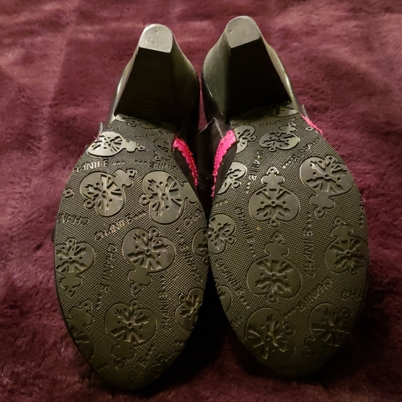 Chanii B black and pink leather booties. Size 7. - Picture 8 of 8